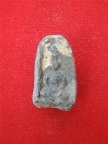 พระพิมพ์กลีบบัวเนื้อดินเผาพิมพ์เล็ก กรุวัดบางสะแกนอก ตลาดพลู กทม. เคาะเดียว