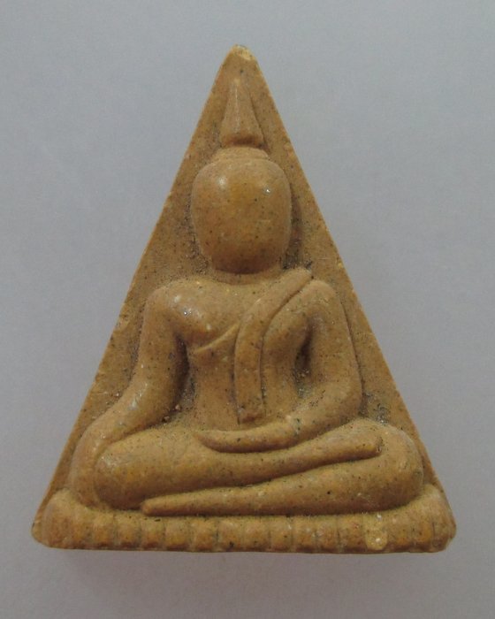 20 B พระนางพญาวัดพนัญเชิง จ อยุธยา ฝังตะกรุด