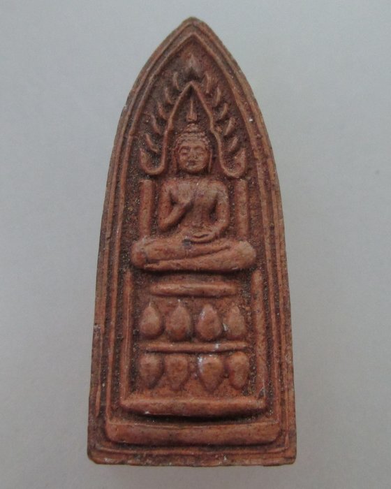 20 B พระเนื้อดินไม่ทราบที่ครับ