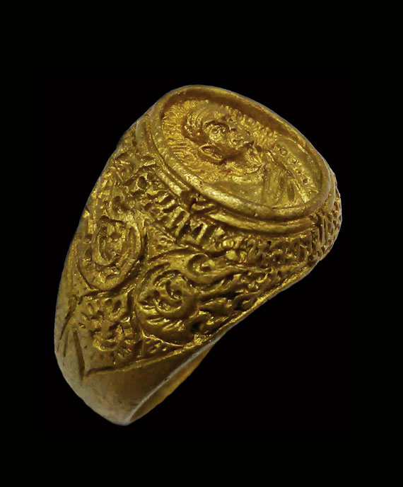 แหวนเสาร์๕ มหาเศรษฐี หลวงปู่หมุน วัดบ้านจาน เนื้อทองทิพย์ สภาพสวยมาก เดิมๆ ไม่ผ่านการใช้