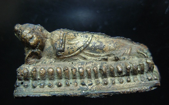 รูปหล่อพระประจำวัน(อังคาร) พระปางไสยาสน์ ล.ป.ใจ วัดเสด็จ ปี2940 จ.สมุทรสงคราม 