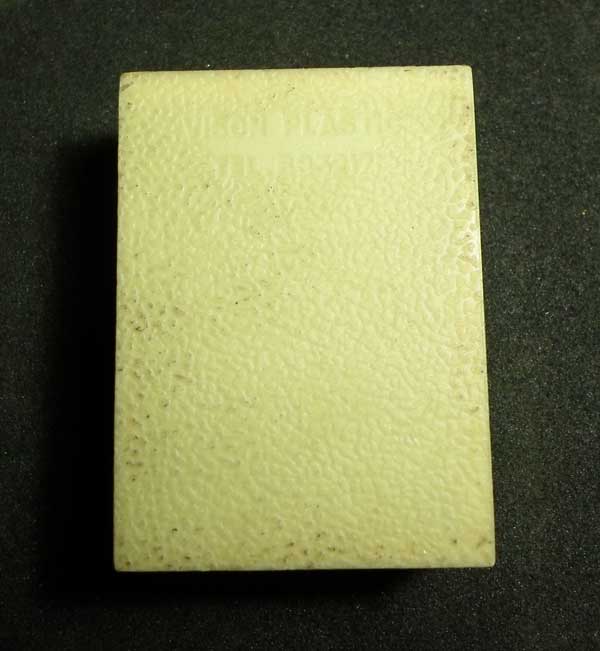 กล่องใส่เหรียญหลวงปู่คร่ำ  วัดวังหว้า  รุ่นสุขไพรวัลย์ ปี 2518