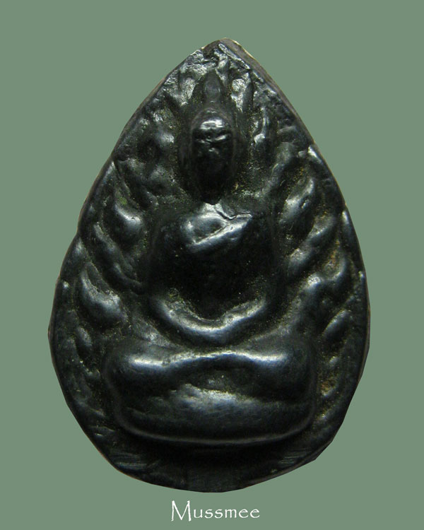 พระกลีบบัวเนื้อเมฆพัต (หล่อช่อหลังเลียบ) วัดหัวเนิน ชลบุรี พระสวยยยยยยยยย ### เคาะเดียว ###