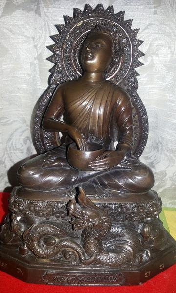 พระบูชามหาลาภ พระอุปคุตมหาเถระ หลวงปู่หงษ์ สุรินทร์ แดงเดียวครับ