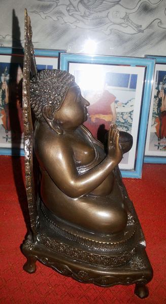 พระสังกัจจาย์ หลวงปู่หงษ์ พรหมปัญโญ วัดเพชรบุรี (สุสานทุ่งมน) แดงเดียวครับ