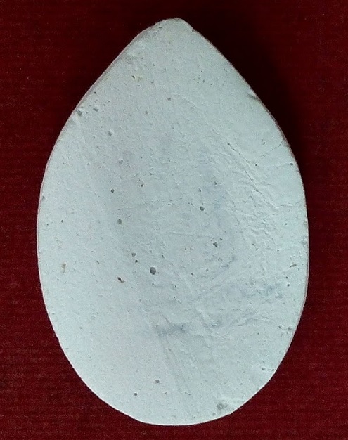 พระผงจักรพรรดิ์ หลวงปู่ดู่ พรหมปัญโญ วัดสะแก ปลุกเสกโดย หลวงตาม้า วัดถ้ำเมืองนะ...เคาะเดียวแดง...