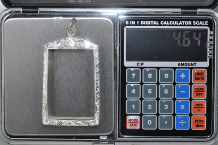 กรอบเงินแท้ 92.5% พระสมเด็จขนาดกลาง คณาจารย์ทั่วไป"หนัก 4.64 กรัม มือหนึ่ง งานขึ้นมือ ฝีมือช่างทอง