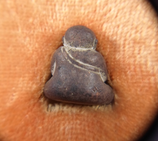 +++ ปิดตาชินบัญชรมงคลโสฬส หลวงปู่บัว (พิมพ์ใหญ่) เนื้อนวะ   +++