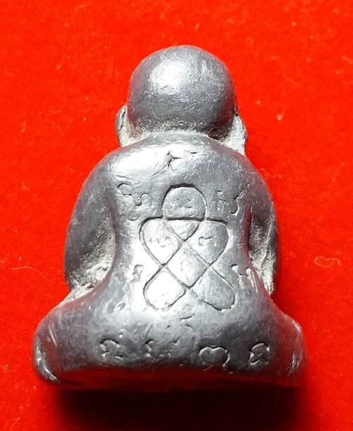 ปิดตามหาลาภพิมพ์ใหญ่เนื้อตะกั่ว+พิมพ์เล็กเนื้อนวะ