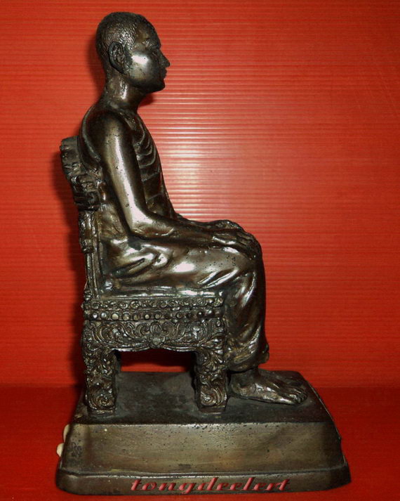 รูปหล่อบูชาหลวงปู่เทพโลกอุดร สูง 8.5 นิ้ว สวยมากค่ะ