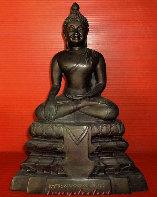 พระบูชาพระพุทธสิหิงค์ วัดชะเมา จ.นครศรีธรรมราช สวยมากค่ะ