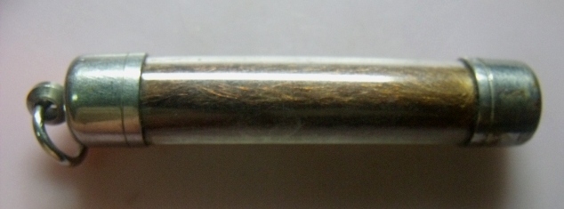 **วัดใจ**ตะกรุดหนังเสือ ขนาด 2.2 นิ้ว เลี่ยมสวยพร้อมใช้**พุทธคุณป้องกันเขี้ยวงา เป็นมหาอำนาจ