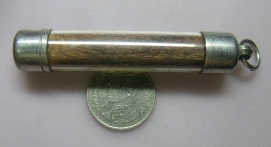 **วัดใจ**ตะกรุดหนังเสือ ขนาด 2.2 นิ้ว เลี่ยมสวยพร้อมใช้**พุทธคุณป้องกันเขี้ยวงา เป็นมหาอำนาจ