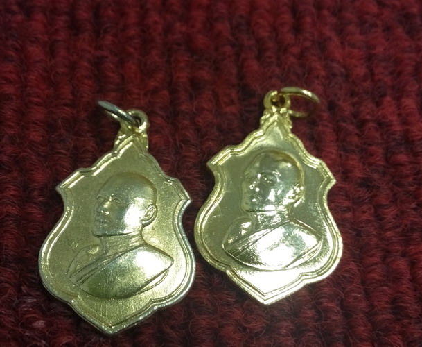 3เหรียญครับ หลวงพ่อแพ วัดพิกุลทอง จ.สิงห์บุรีสวยๆ