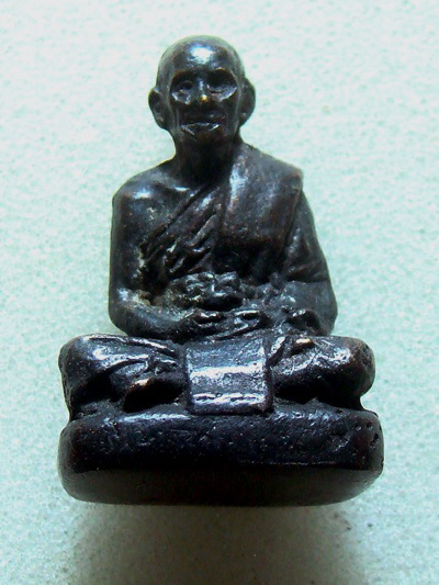 หลวงปู่เทียม 