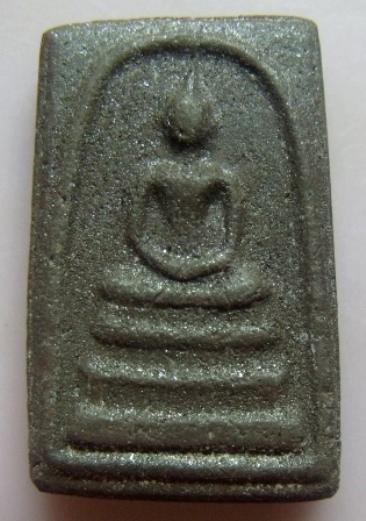 **วัดใจ**พระสมเด็จพิมพ์ใหญ่หลังพิมพ์เจดีย์ เนื้อแร่ เก่าๆ ไม่ทราบที่**เนื้อเป็นประกายระยิบระยับ สวยๆ