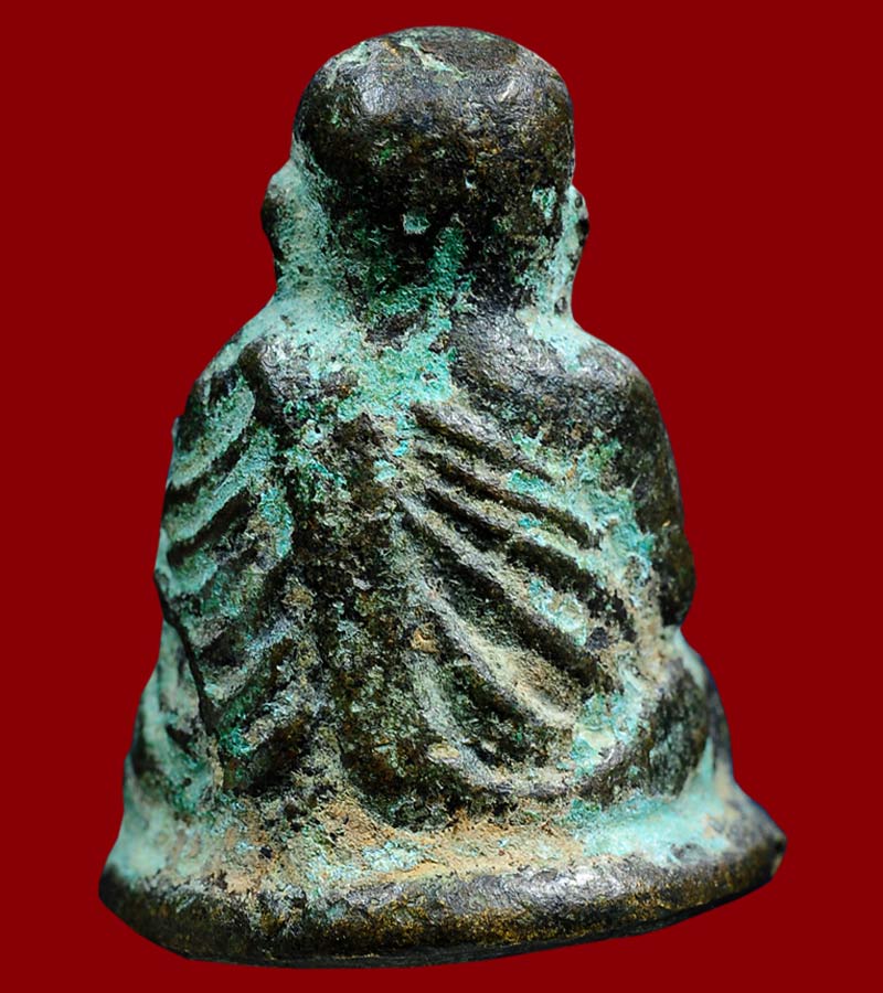 หลวงพ่อเงิน วัดบางคลาน จังหวัด พิจิตร รุ่นปืนแตก พิมพ์นิยม เศ ียรโต ปี ๒๕๒๘ (๑)