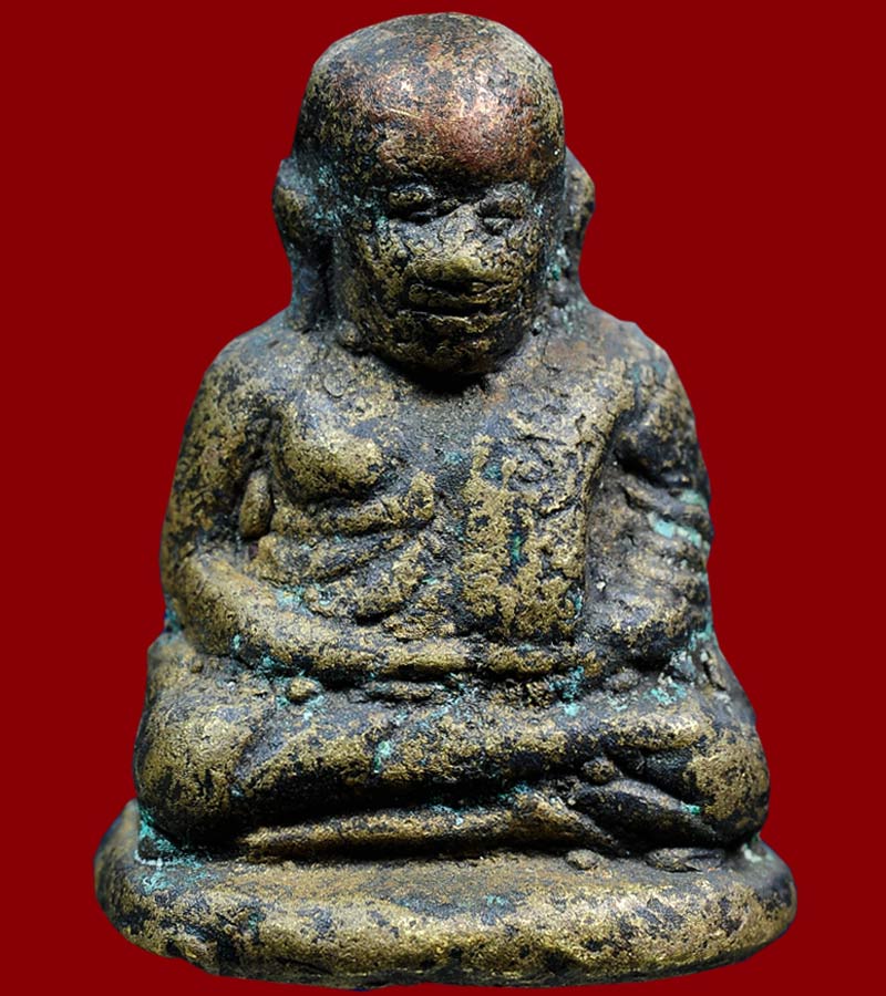 หลวงพ่อเงิน วัดบางคลาน จังหวัด พิจิตร รุ่นปืนแตก พิมพ์นิยม เศ ียรโต ปี ๒๕๒๘ (๒)