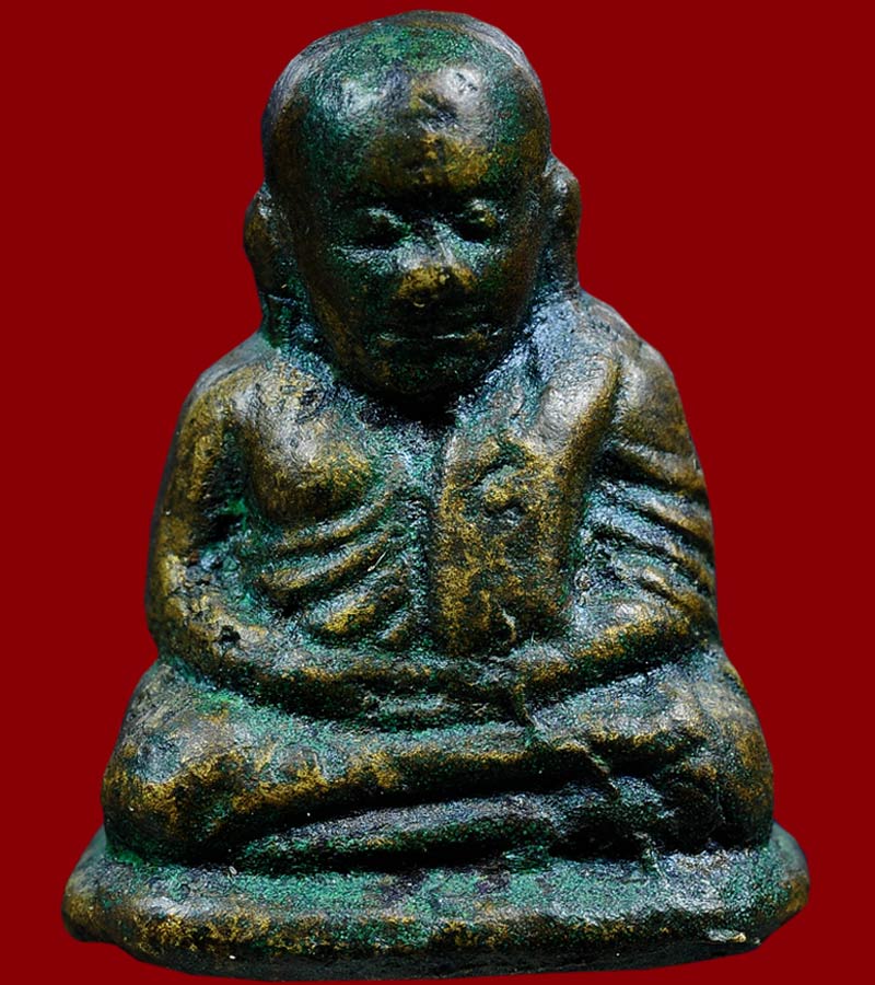 หลวงพ่อเงิน วัดบางคลาน จังหวัด พิจิตร รุ่นปืนแตก พิมพ์นิยม เศ ียรโต ปี ๒๕๒๘ (๔)