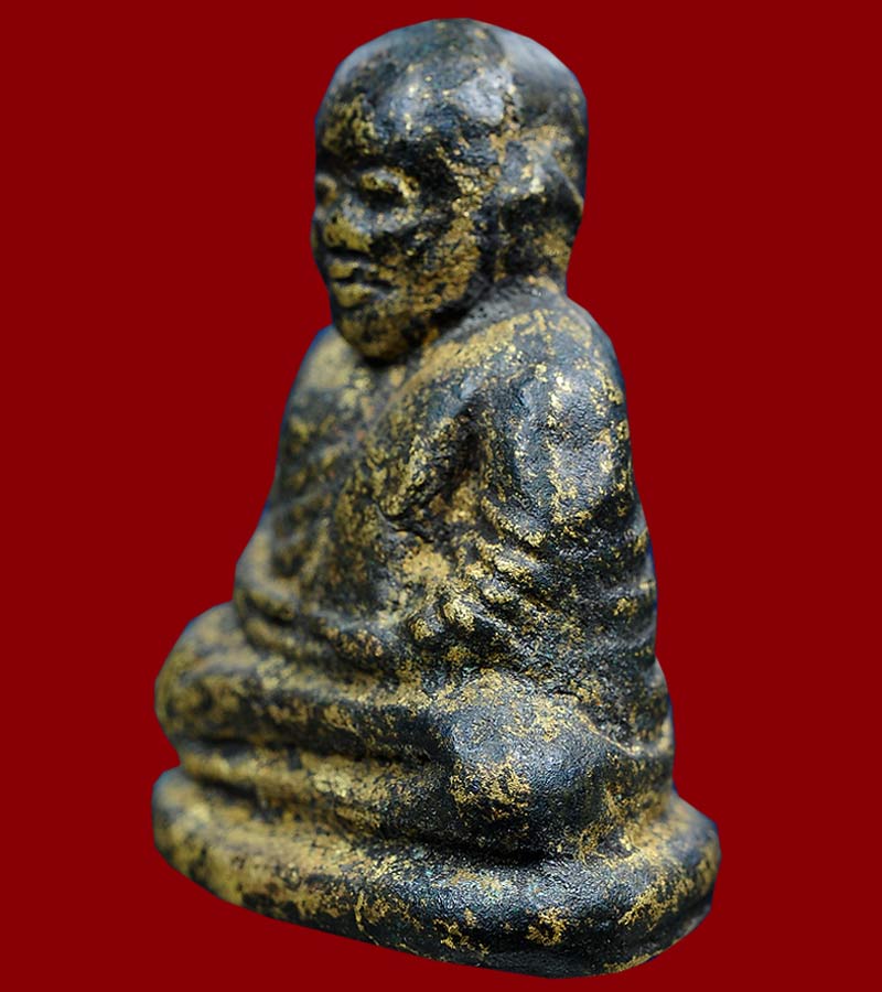 หลวงพ่อเงิน วัดบางคลาน จังหวัด พิจิตร รุ่นปืนแตก พิมพ์นิยม เศ ียรโต ปี ๒๕๒๘ (๕)