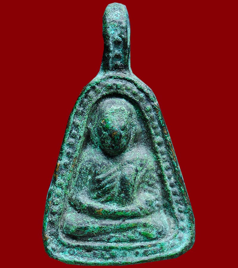 หลวงพ่อเงิน วัดบางคลาน จังหวัด พิจิตร รุ่นปืนแตก พิมพ์จอบใหญ่  ปี ๒๕๒๘ (๑)