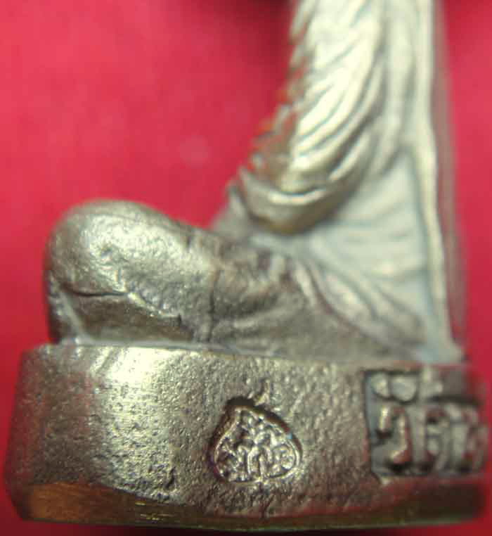 ***รูปหล่อเทพเจ้าแห่งเมืองสี่แคว**