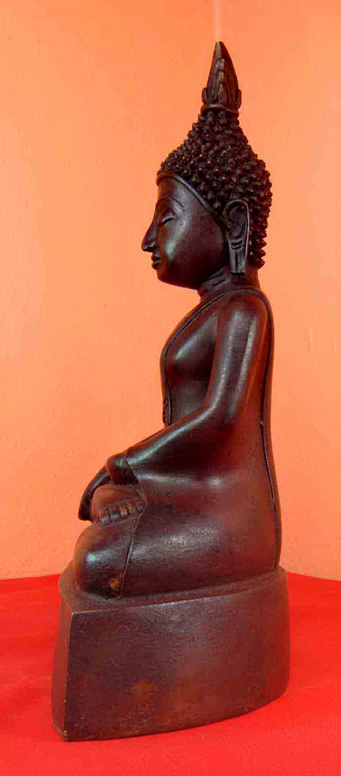 ***พระบูชาศิลปะล้านช้าง หรือพระพุทธรูปศิลปะลาว ปางมารวิชัยขัย เนื้อสำริดสนิมแดง งานพุทธศิลป์ใหม่ยัอน