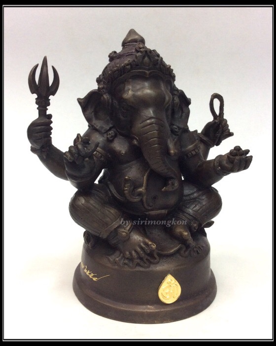 พระพิฆเนศ ปางนั่งบรมครู รุ่น 100 ปี กรมศิลปากร ขนาดบูชา หน้าตัก 4 นิ้วครึ่ง เนื้อโลหะผสม No.352