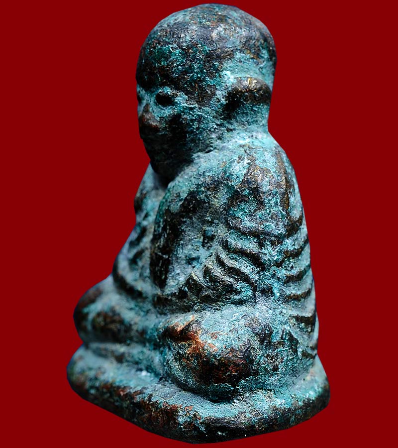 หลวงพ่อเงิน วัดบางคลาน จังหวัด พิจิตร รุ่นปืนแตก พิมพ์นิยม เศ ียรโต ปี ๒๕๒๘ (๓)