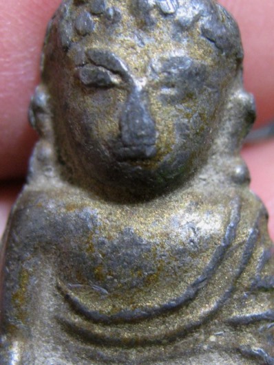 พระกรุวัดหูแกง เนื้อตะกั่ว จ.ตรัง สภาพพอสวย มาพร้อมบัตรรับรอง