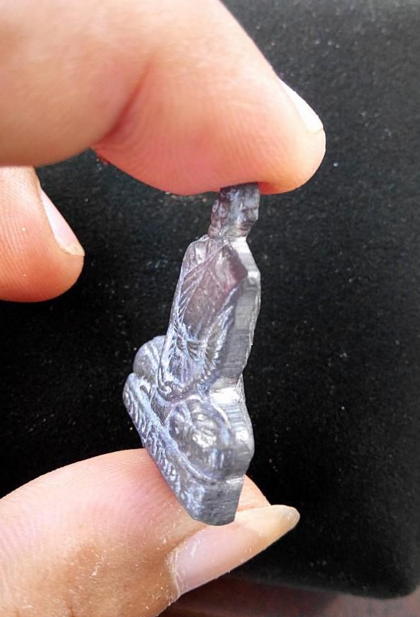 รูปเหมือนปั้ม หลวงปู่คำพันธ์ รุ่น อุดมความสุข เนื้อตะกั่วแจกกรรมการ