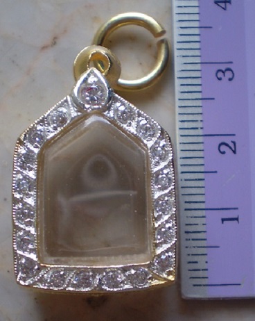 ตลับไมครอน ล้อมเพชร  ใส่ขุนแผนพรายกุมารพิมพ์เล็ก  เคาะเดียว 