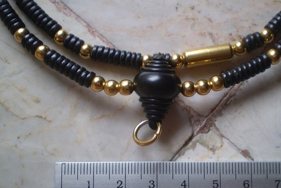 สร้อยกะลาตาเดียว  บวกเม็ดสแตนเลส  หัวขุน ไม้งิ้วดำ  เคาะเเดียว  