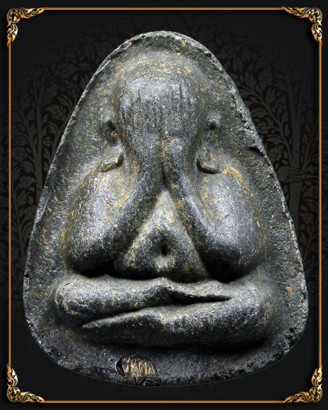 พระปิดตาปลดหนี้ หลวงปู่โต๊ะ หลังยันต์ตรี เนื้อใบลาน