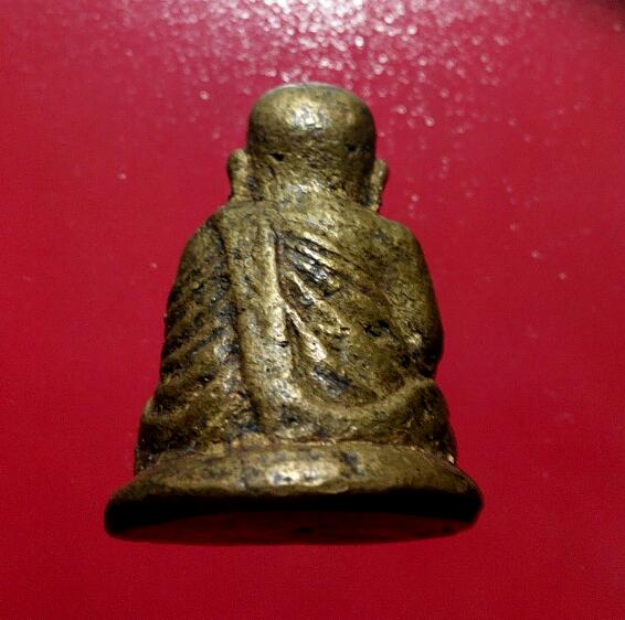 พ่อเงิน รุ่นปืนแตก พิมพ์ เศียรโต นิยม # 4