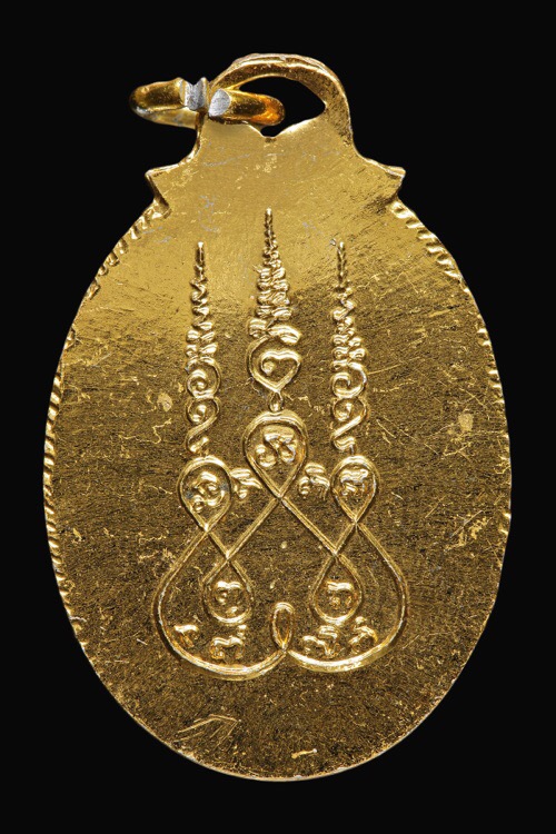 ล็อกเก็ตหลวงพ่อเขียนหลังยันต์ห้า วัดสำนักขุนเณร จ.พิจิตร ปี 2504