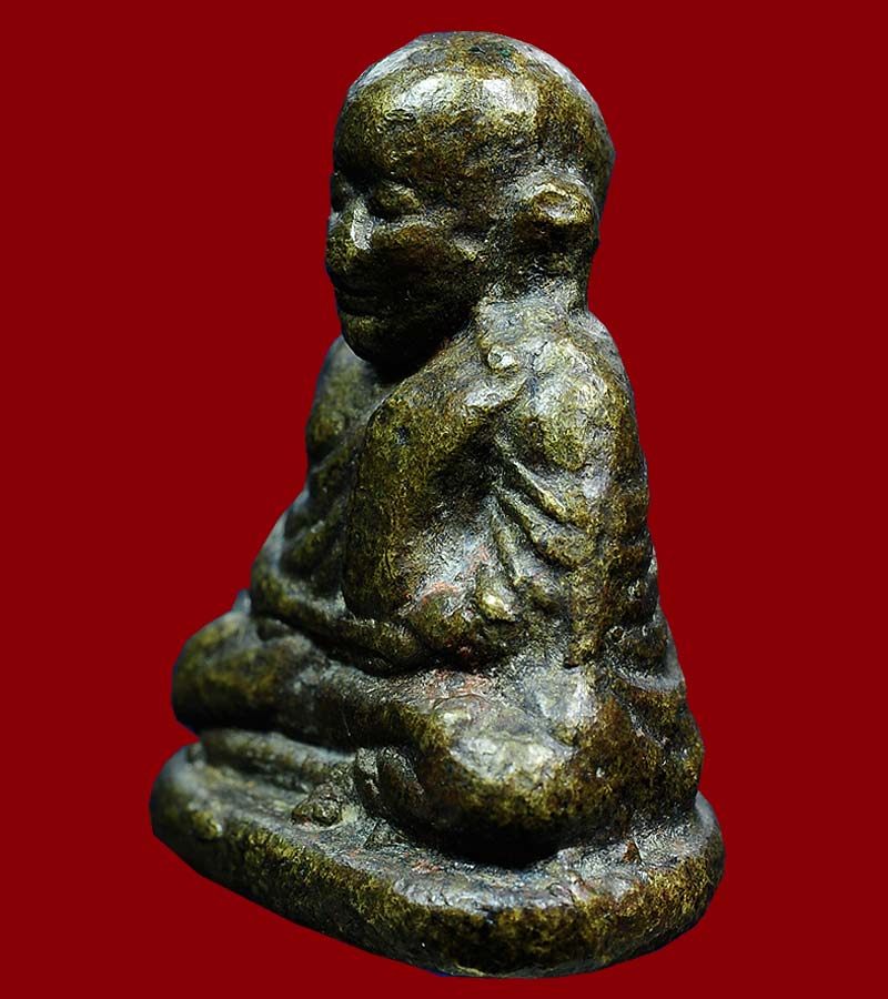 หลวงพ่อเงิน วัดบางคลาน จังหวัด พิจิตร รุ่นปืนแตก พิมพ์นิยม เศ ียรโต ปี ๒๕๒๘ (๔) 