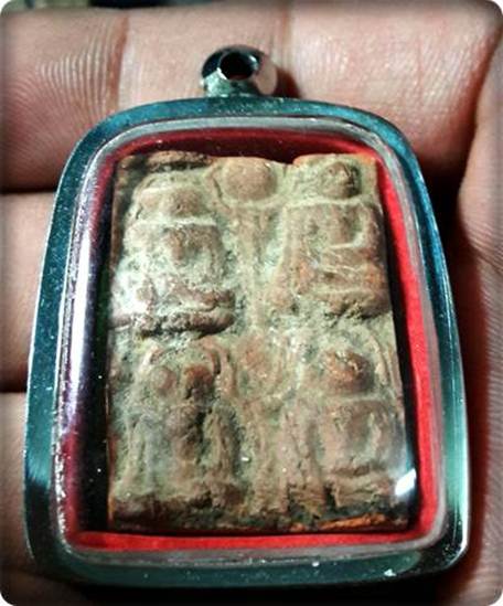 จัดพระแท้พระกรุพระแผงตัด เนื้อดิน กรุจรเข้ร้องตัด4พร้อมใส่กรอบพร้อมใช้ราคาโดนใจ