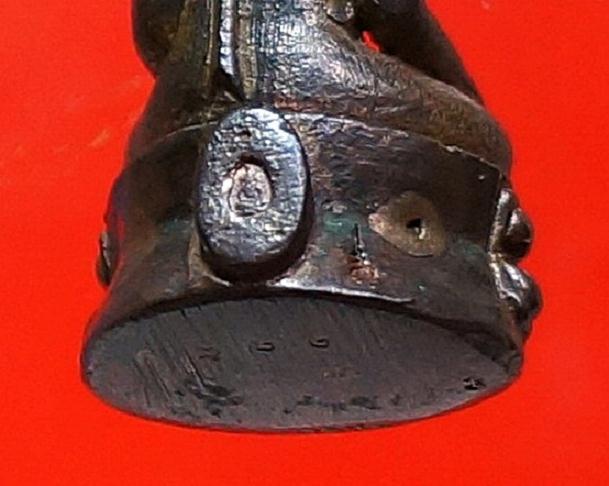 พระกริ่งหลวงพ่อเงินรุ่นพระพิจิตร เนื้อนวโลหะ 2542-43หลวงปู่หมุนเสก