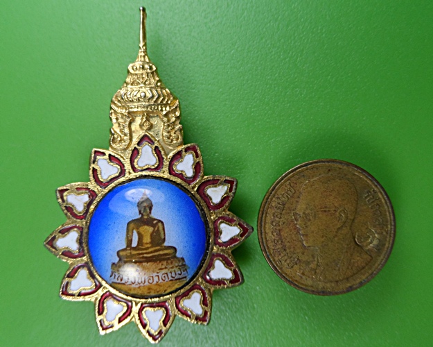 เข็มกลัด หลวงพ่อวัดบึง 