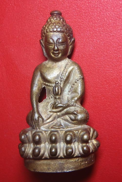 พระกริ่งรุ่นพระเจ้า 5 พระองค์ หลวงปู่หมุนเสก เนื้อชนวนพระบูชาเก่า(พิเศษแจกพระที่ร่วม)สนใจ จัดไปครับ