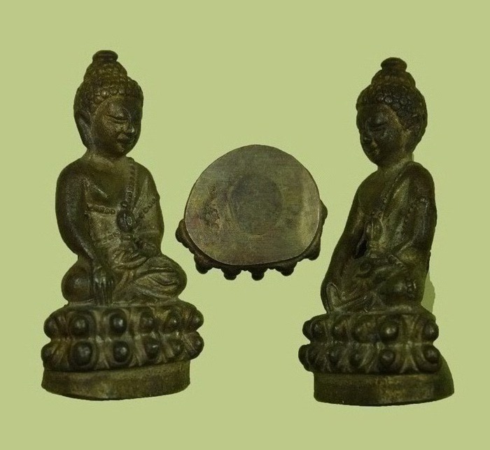 พระกริ่งรุ่นพระเจ้า 5 พระองค์ หลวงปู่หมุนเสก เนื้อชนวนพระบูชาเก่า(พิเศษแจกพระที่ร่วม)สนใจ จัดไปครับ