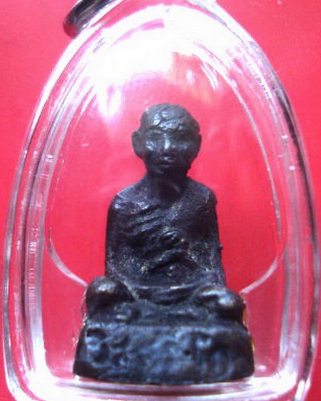 รูปหล่อโบราณรุ่นแรก หลวงปู่นิล อิสริโก  วัดครบุรี 