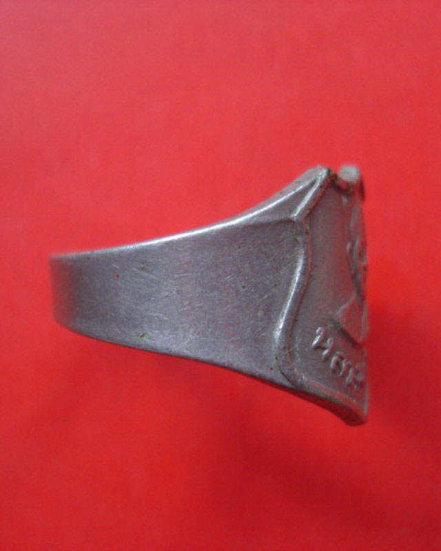 แหวนหลวงพ่อมุม วัดปราสาทเยอร์ ศรีสะเกษ