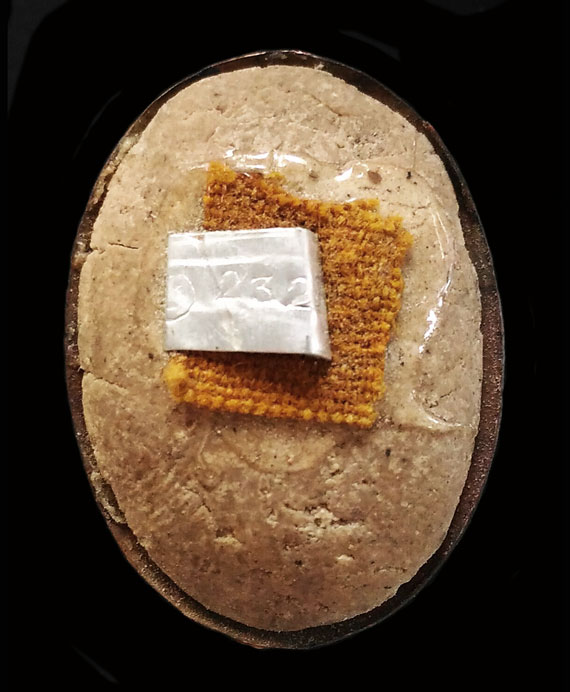 ล็อกเก็ตหลวงปู่หมุน ปี43 อายุ106 ปี รุ่นเสาร์ห้า บูชาครู  ฝังตะกรุต ตอกโค๊ต ถุงเงิน หมายเลข 2328