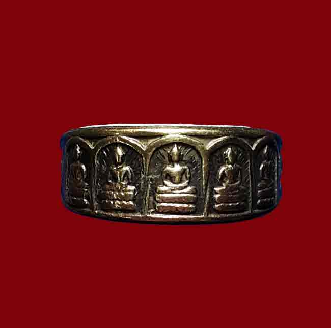 แหวนพระเจ้า 5 พระองค์ ปี 2520 เนื้อทองเหลืองกะไหล่ทอง หลวงพ่อกวย