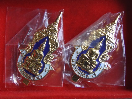 @@""วัดใจ""@@ @@ สวย ซองเดิมๆ @@ แหนบ ล.พ.โสธร กะไหล่ทองลงยาสีน้ำเงิน-ขาว สภาพสวย ซองเดิม