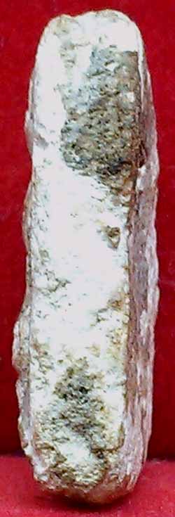 *พิมพ์เล็บมือสมาธิฐานสามชั้น เนื้อผง กรุวัดเงินคลองเตย*