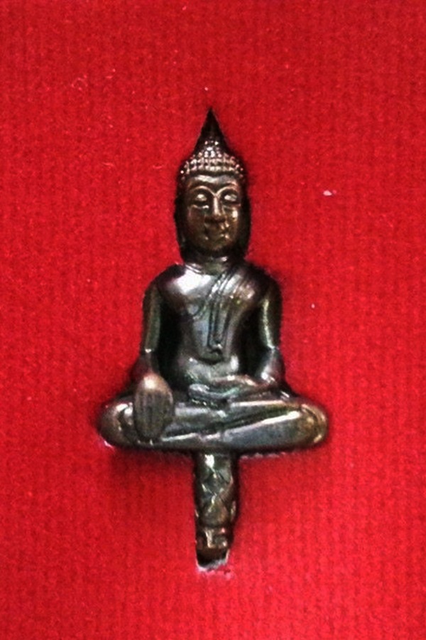 พระยอดธง หลวงพ่ออำนวย ปุญฺญาวีโร วัดไร่เก่า จ.จันทบุรี