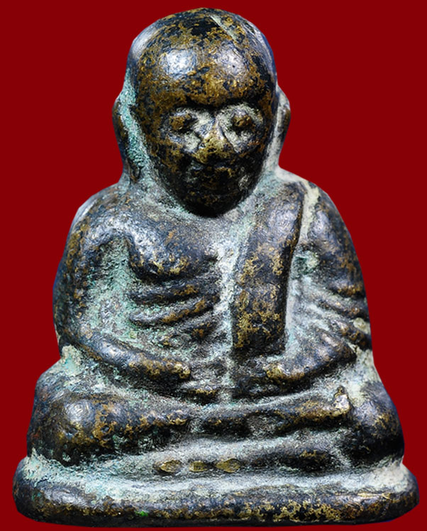 หลวงพ่อเงิน วัดบางคลาน จังหวัด พิจิตร รุ่นปืนแตก พิมพ์ไตรมาส นิยมเศียรกลม ปี ๒๕๒๘